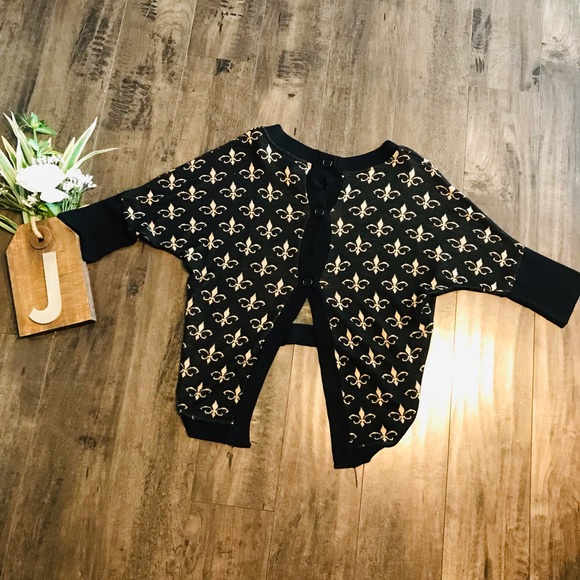 RUE21 High Low Sweater w/Back Button Detail - Picture 3 of 4